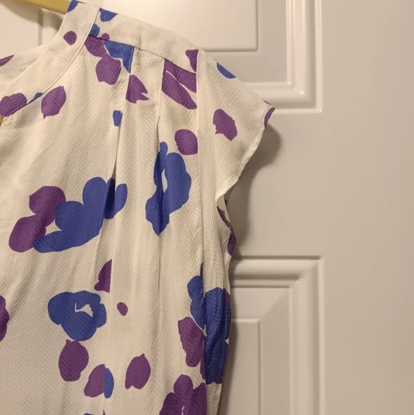 Cabi| Floating Flowers Ruffled Sleeves Blue/Purple XL Feminine Workwear Vacation - Picture 4 of 5